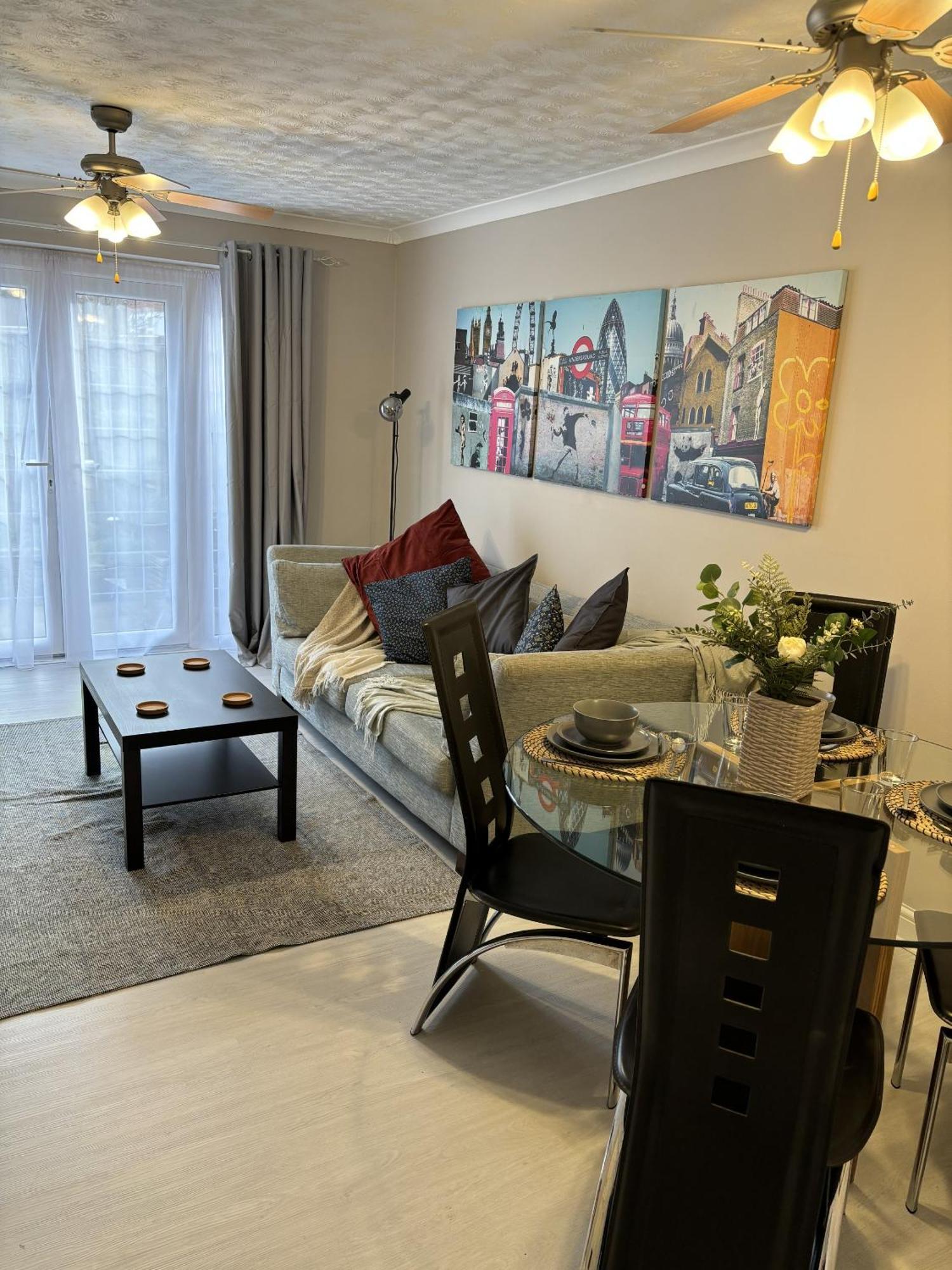 Cosy Corner - 2 Beds, Free Parking, Next To Southampton General Hospital Villa Exterior photo